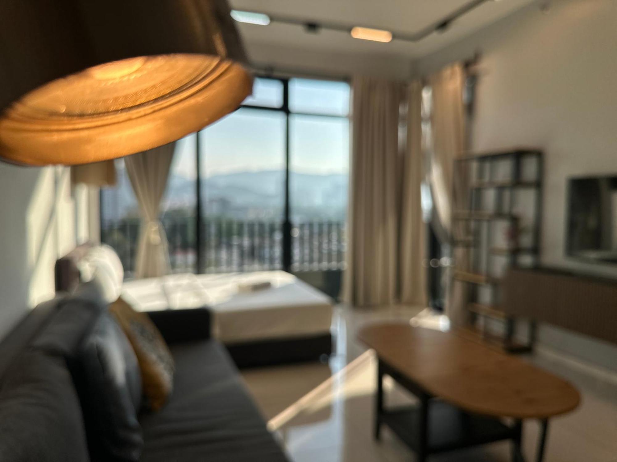 New Georgetown Instagramable 2Br Homestay For 10Pax 无敌美景两房民宿 Beacon Executive Suite Екстериор снимка