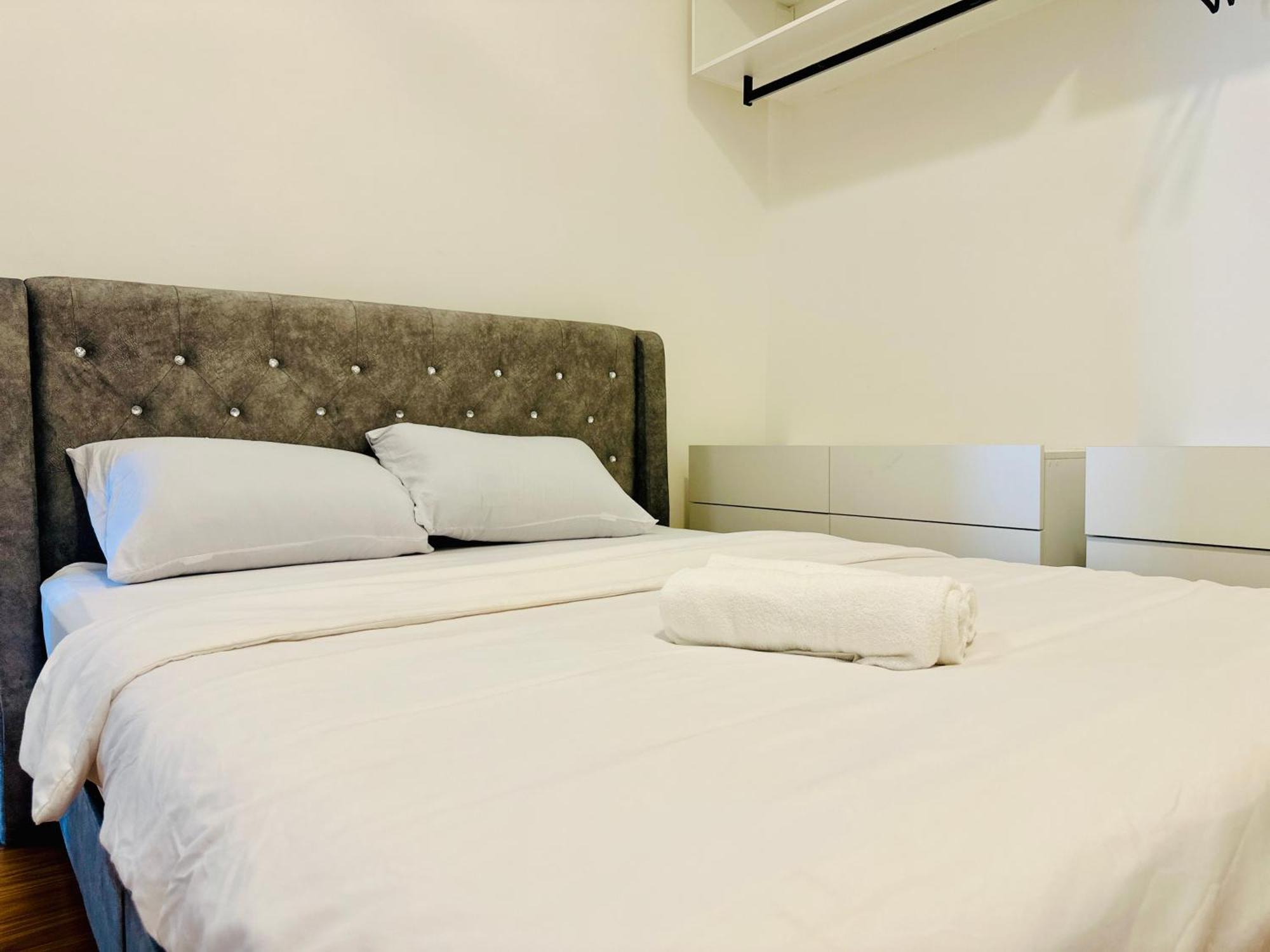 New Georgetown Instagramable 2Br Homestay For 10Pax 无敌美景两房民宿 Beacon Executive Suite Екстериор снимка