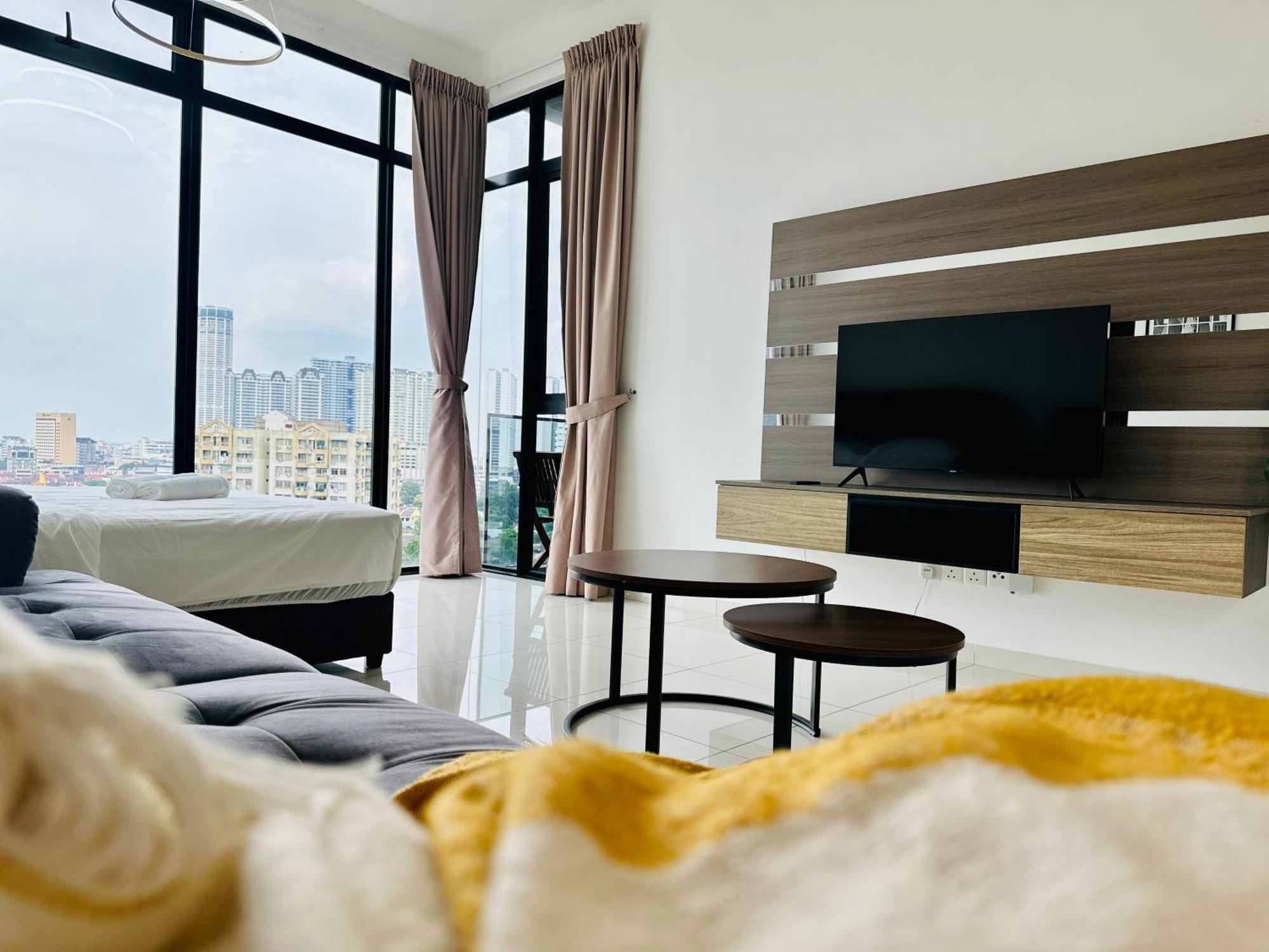 New Georgetown Instagramable 2Br Homestay For 10Pax 无敌美景两房民宿 Beacon Executive Suite Екстериор снимка