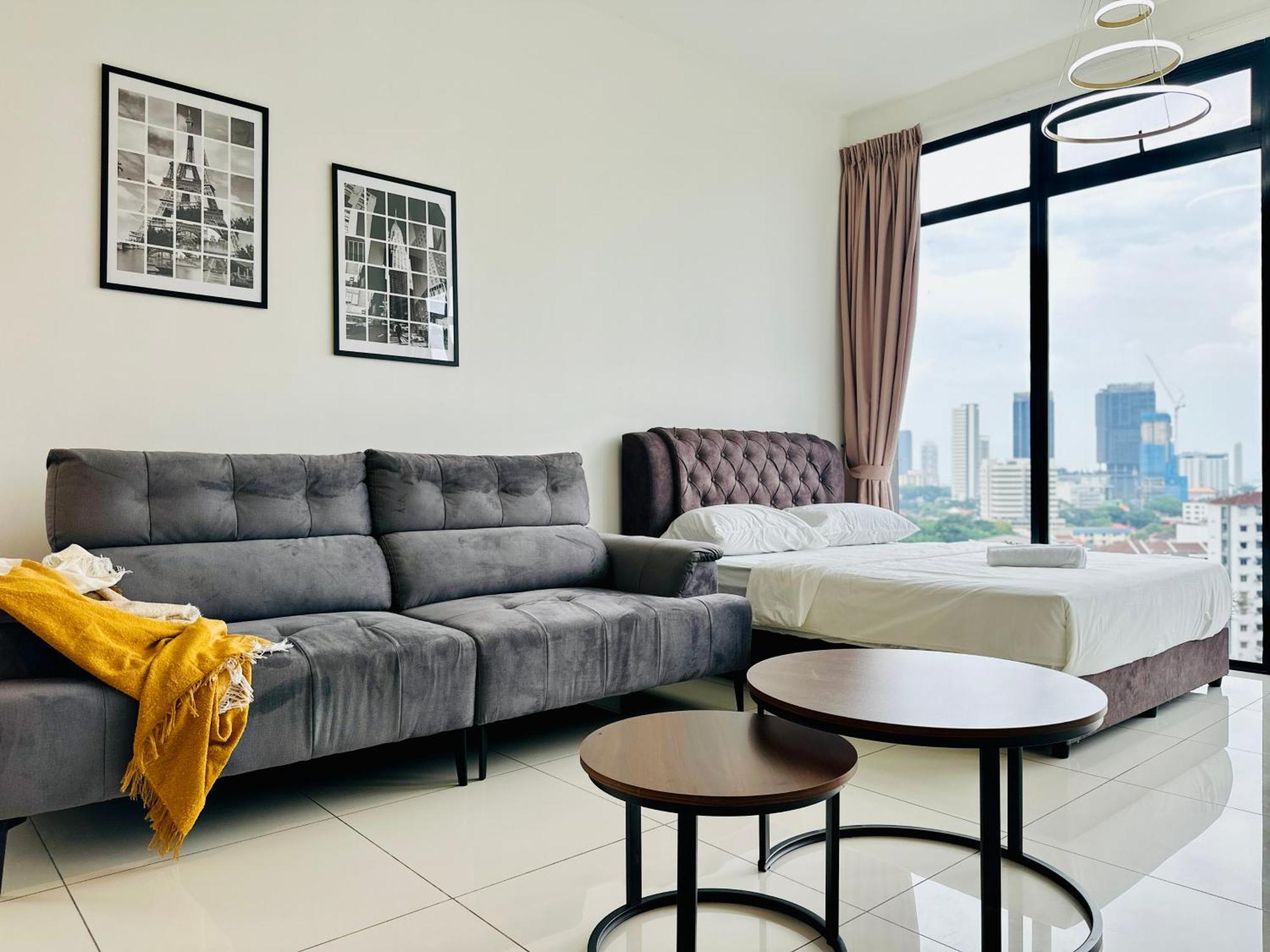 New Georgetown Instagramable 2Br Homestay For 10Pax 无敌美景两房民宿 Beacon Executive Suite Екстериор снимка
